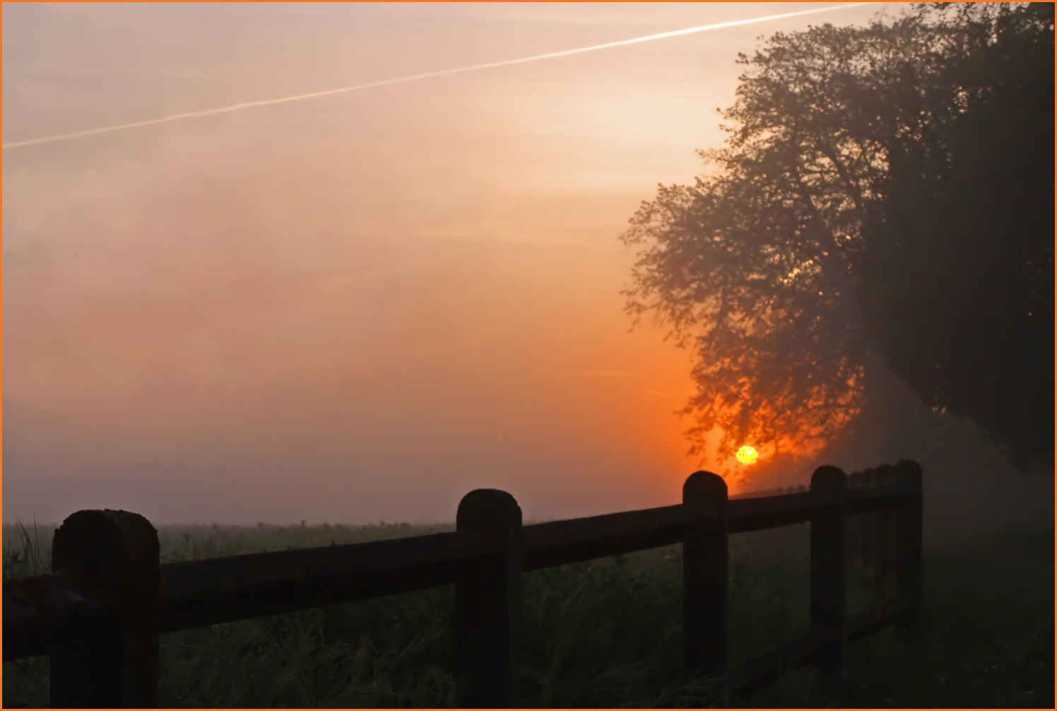 Lever de soleil gersois dans la brume   