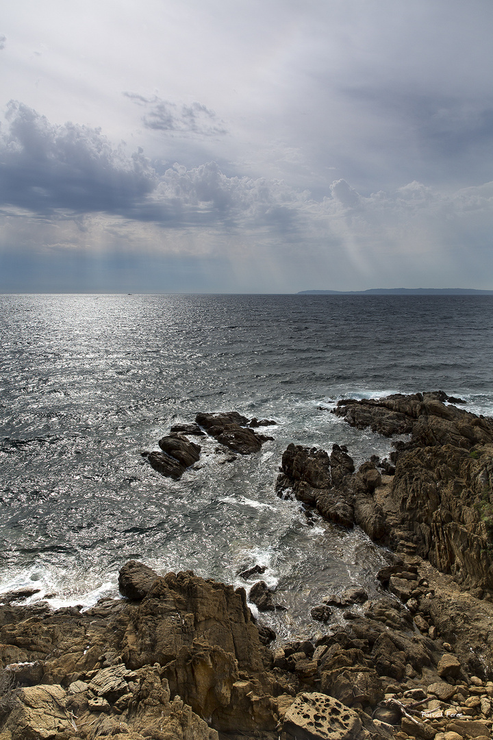 lever de soleil sur la baie du Gaou