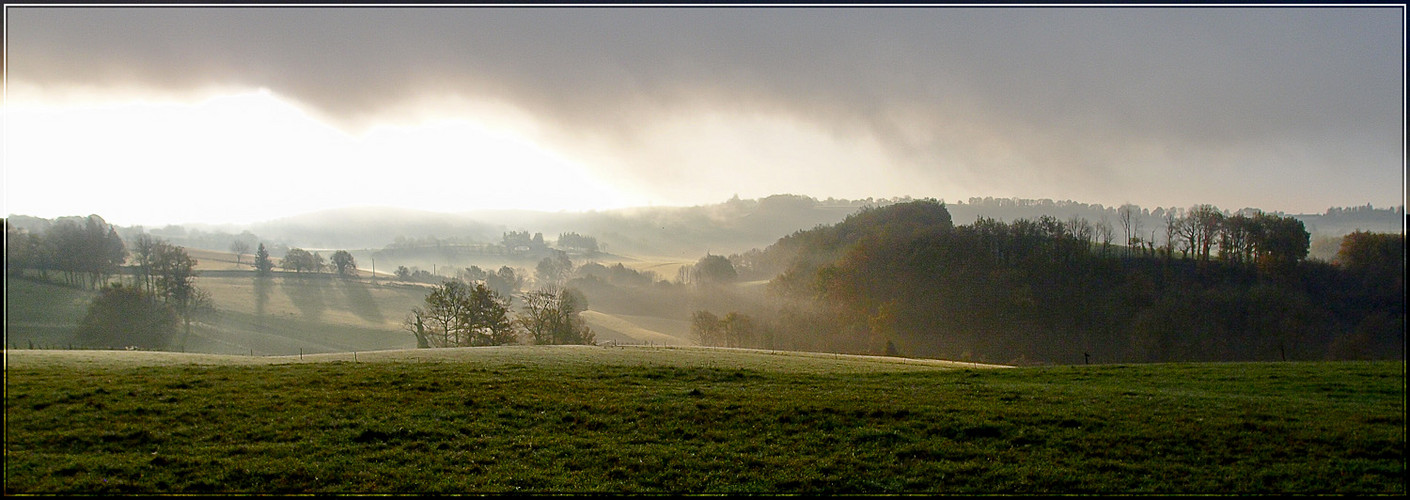 Lever de soleil sur la campagne aveyronnaise (2)