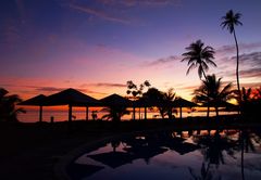 Lever de soleil sur la piscine de l’Hôtel Tiéti - Sonnenaufgang am Schwimmbad des Tiéti Hotels