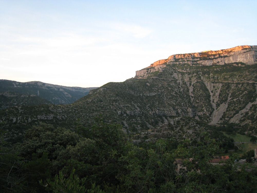 Lever de soleil sur le Causse