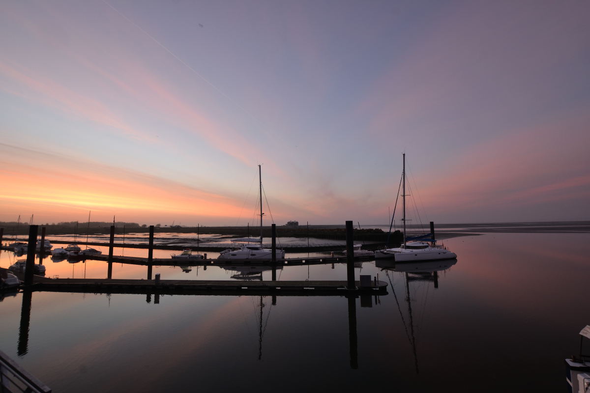 Lever de soleil sur le port