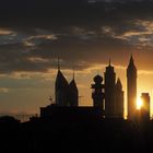 Lever de soleil sur le skyline de Dubaï