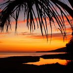 Lever de soleil sur Poindimié, côte Est de la Nouvelle-Calédonie