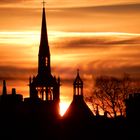 LEVER DU JOUR SUR UNE EGLISE DE  NANTES