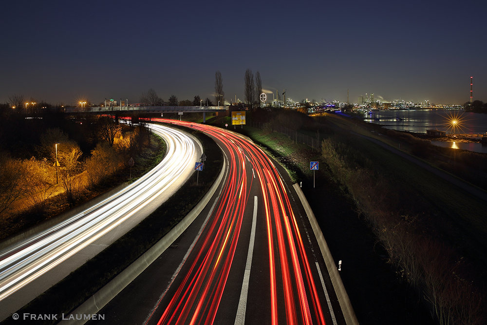 Leverkusen Autobahn A59 mit Chempark