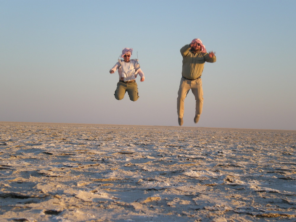 LEVITANDO EN EL DESIERTO...