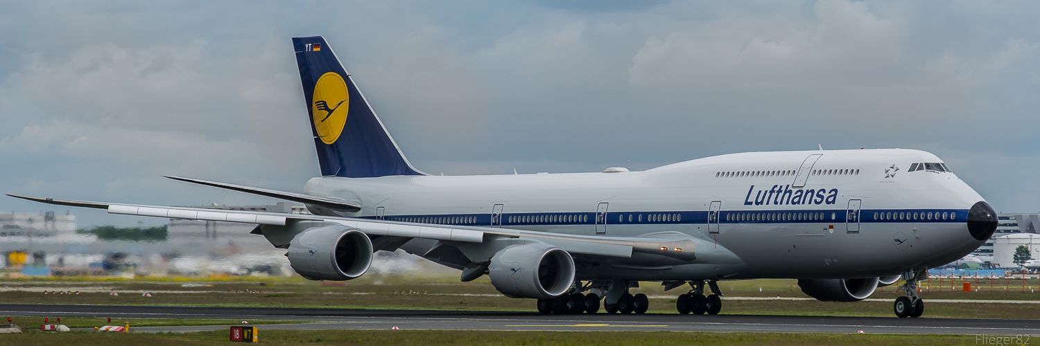 LH 747-8 Retro