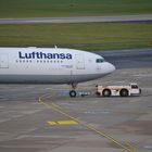 LH A340 Pushback