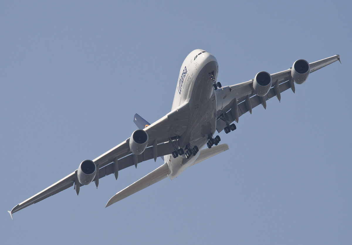 LH A380 D-AIMG Ferry to LH Basis