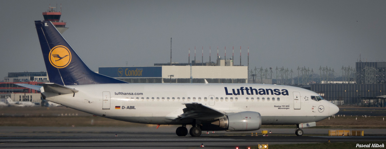 LH Boeing 737-500 (D-ABIL)