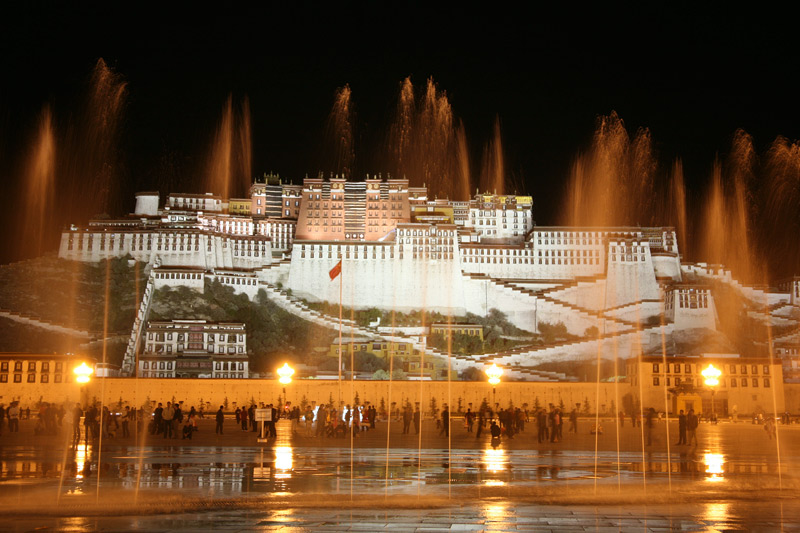 Lhasa bei Nacht - II