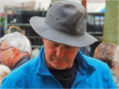 L’homme au chapeau