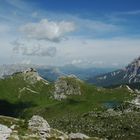 L'homme reprend se sent tout petit face à cette immencité.