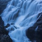 L'homme sur la cascade de Labinas (ariège)