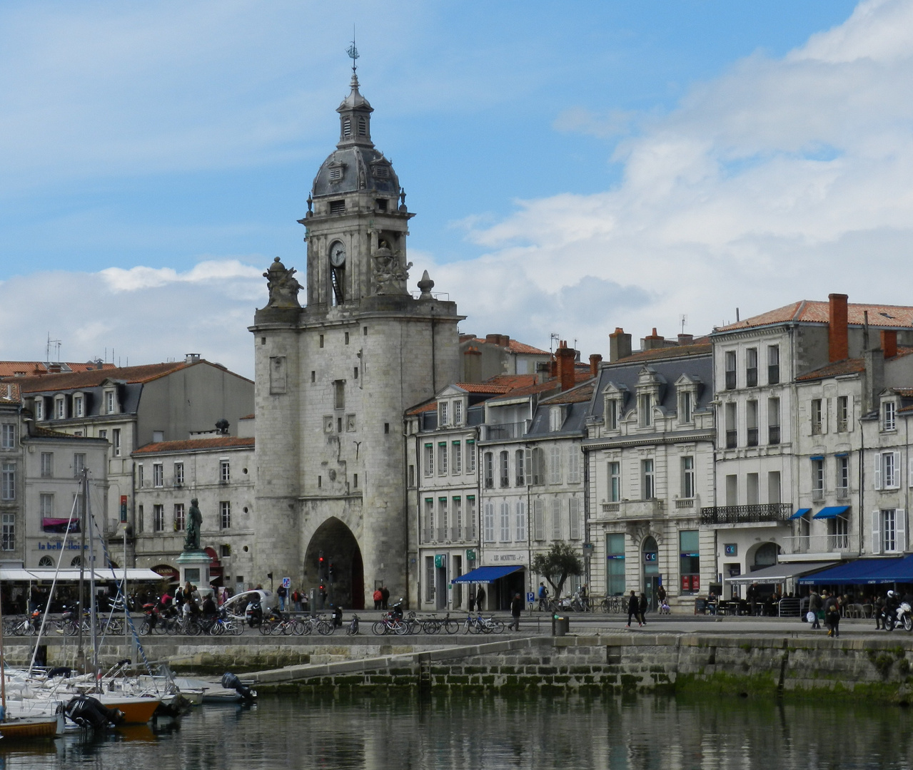 l'horloge et le port de la Rochelle !!