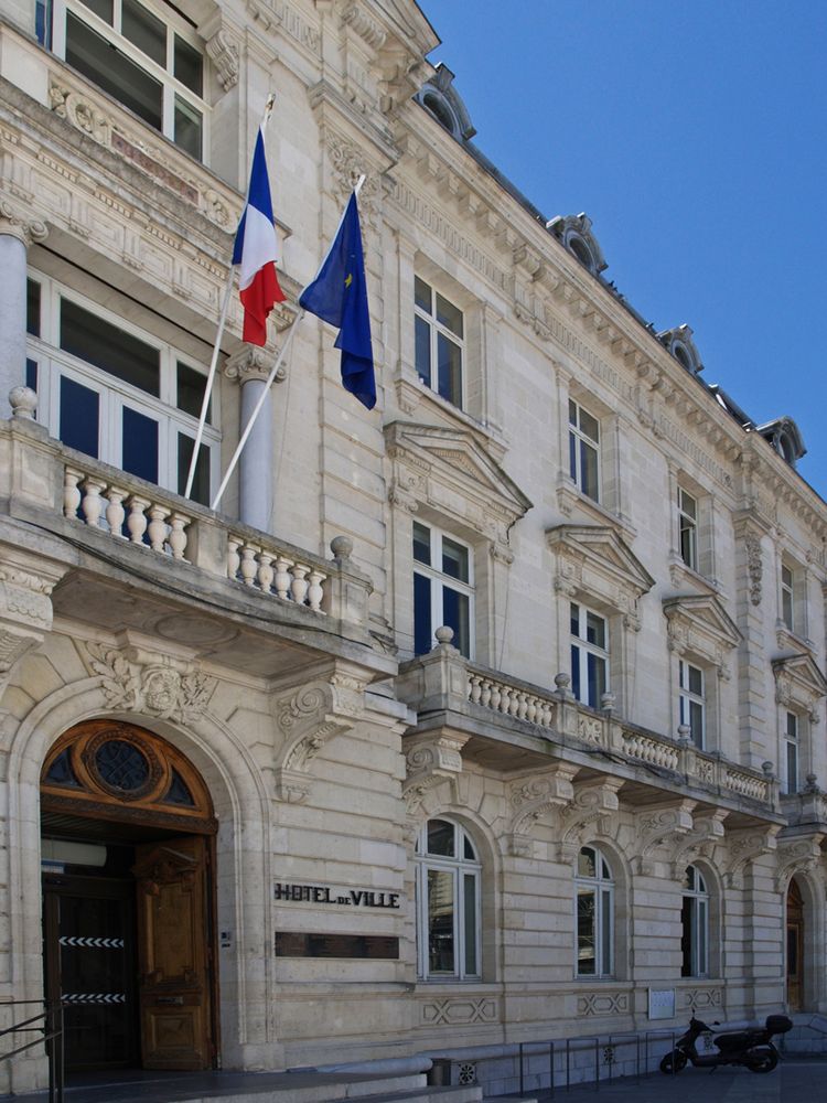 L’Hôtel de ville  --  Mont-de-Marsan --  Das Rathaus