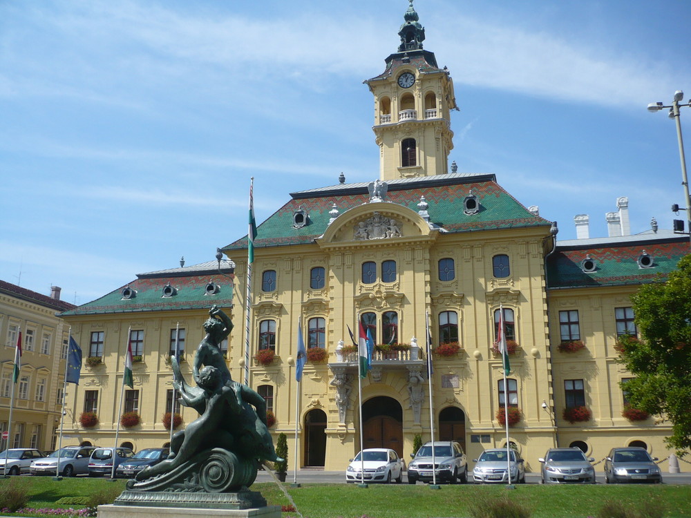 L'Hôtel de Ville sous le soleil d'été, Szeged