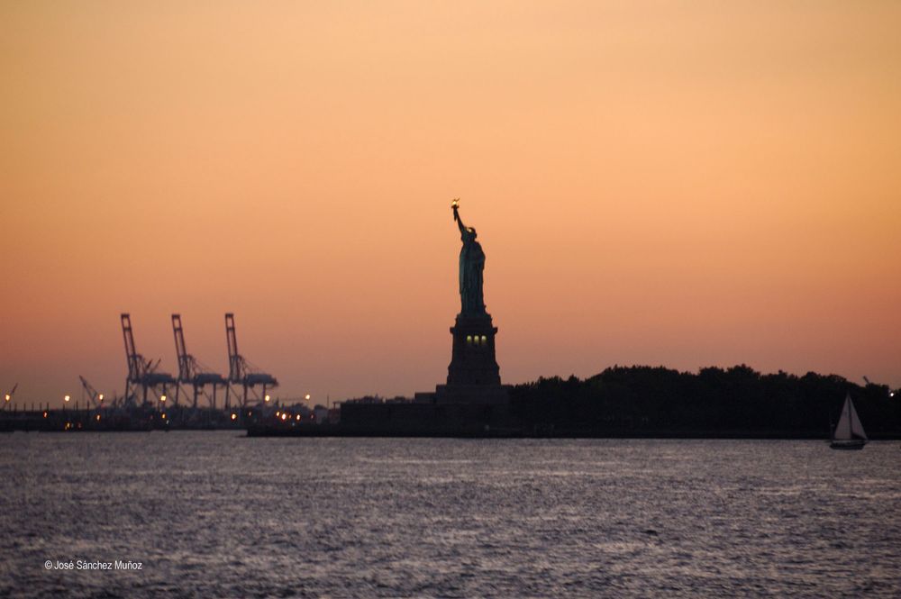 Libertad al atardecer