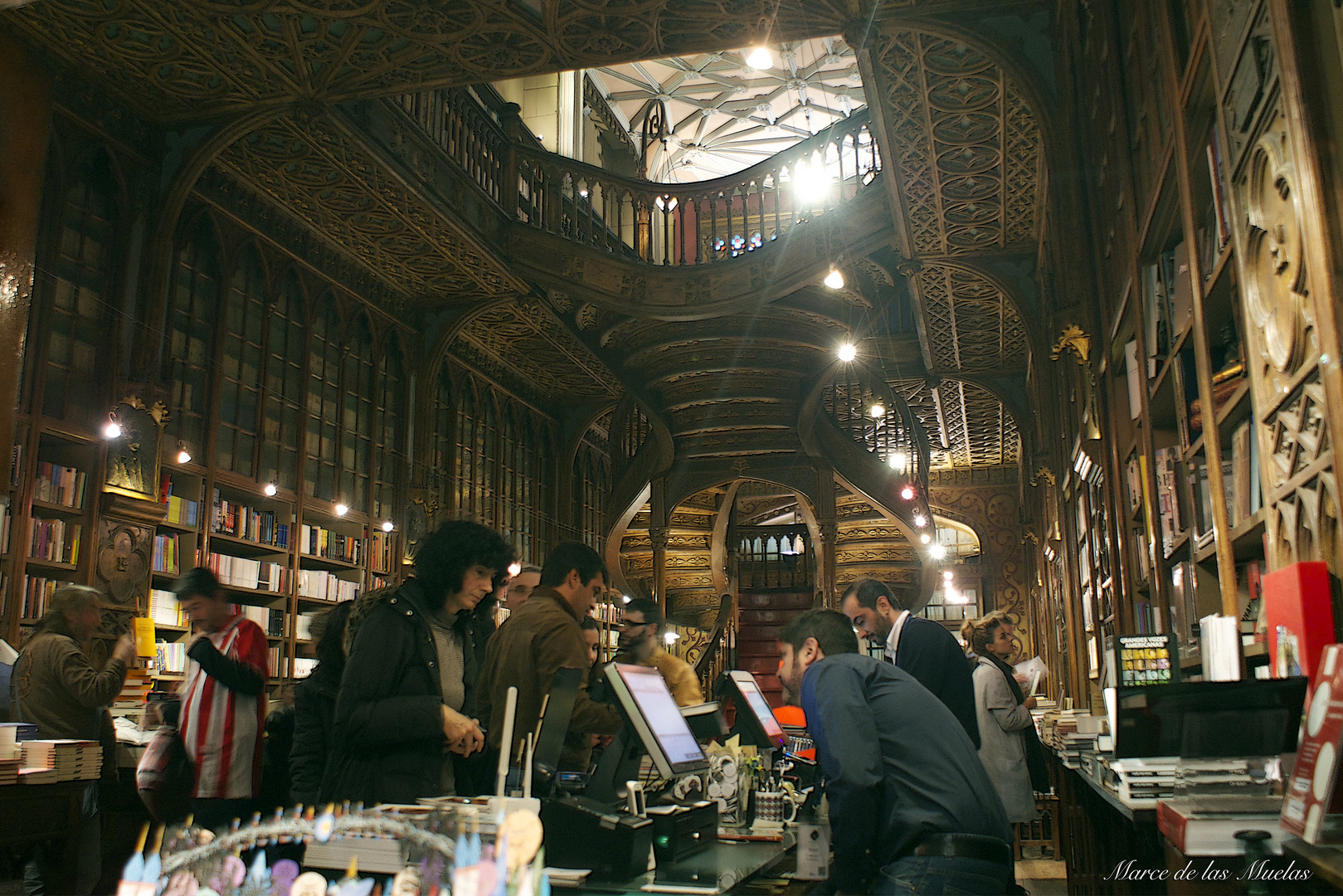 ...Libreria Lello...