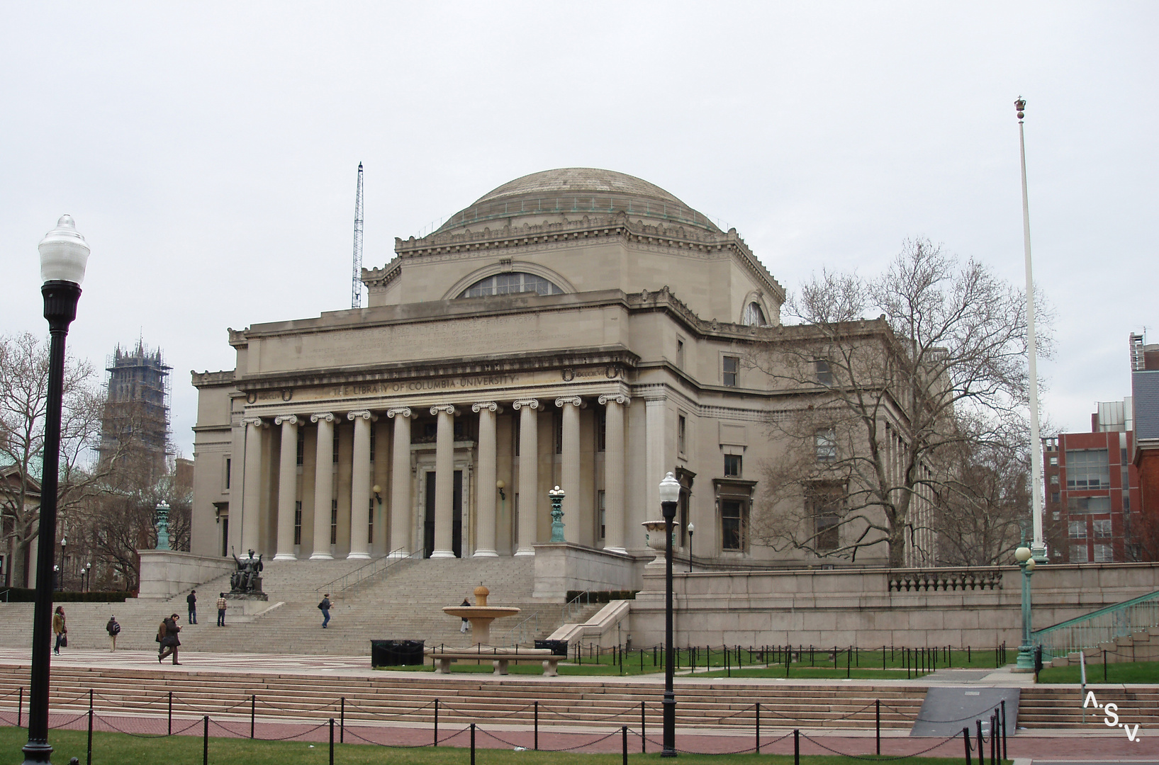 LIBRERIA UNVERSIDAD DE COLUMBIA