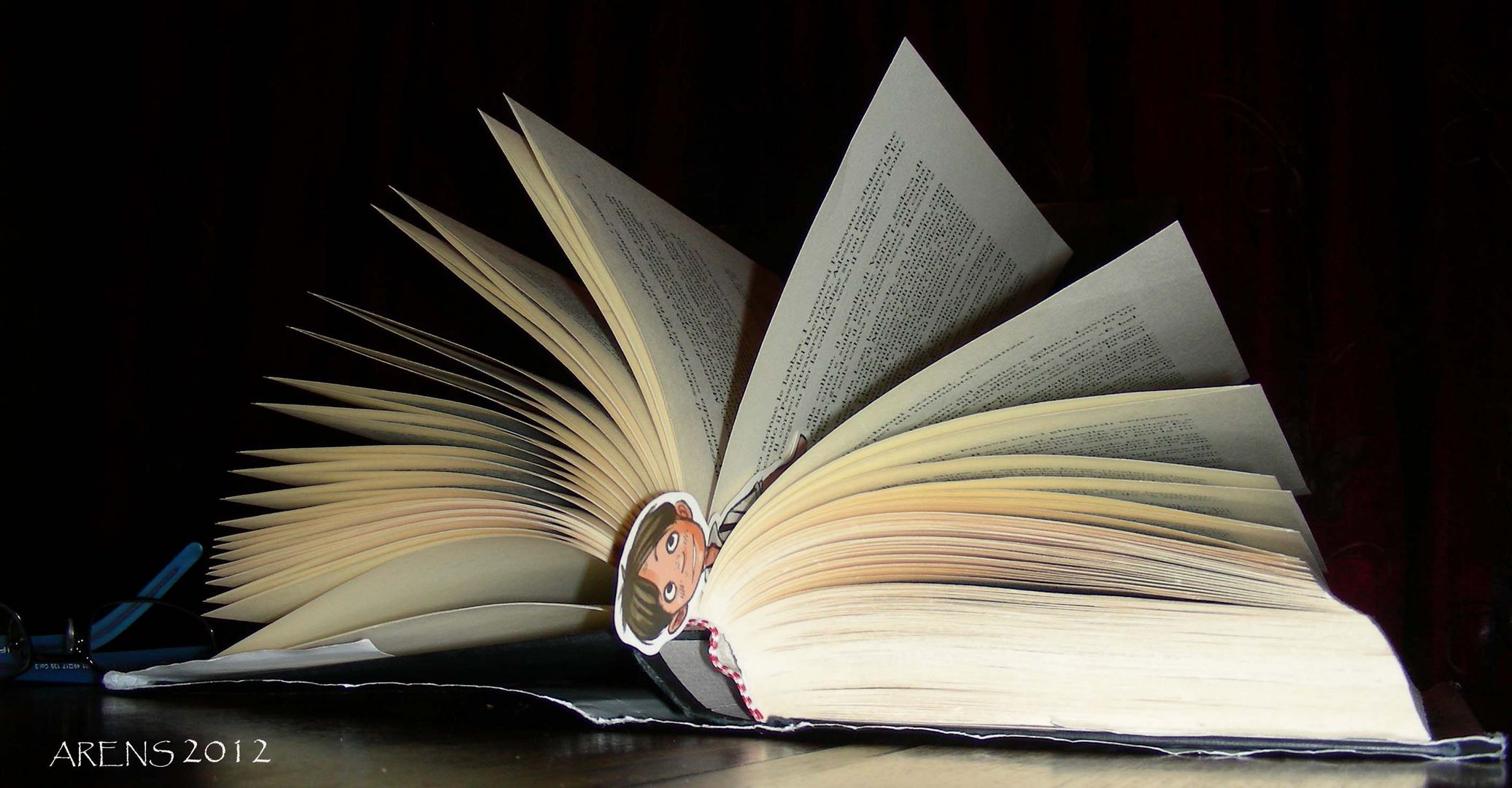libro aperto Foto % Immagini| progetti a tema, fotografia e poesia