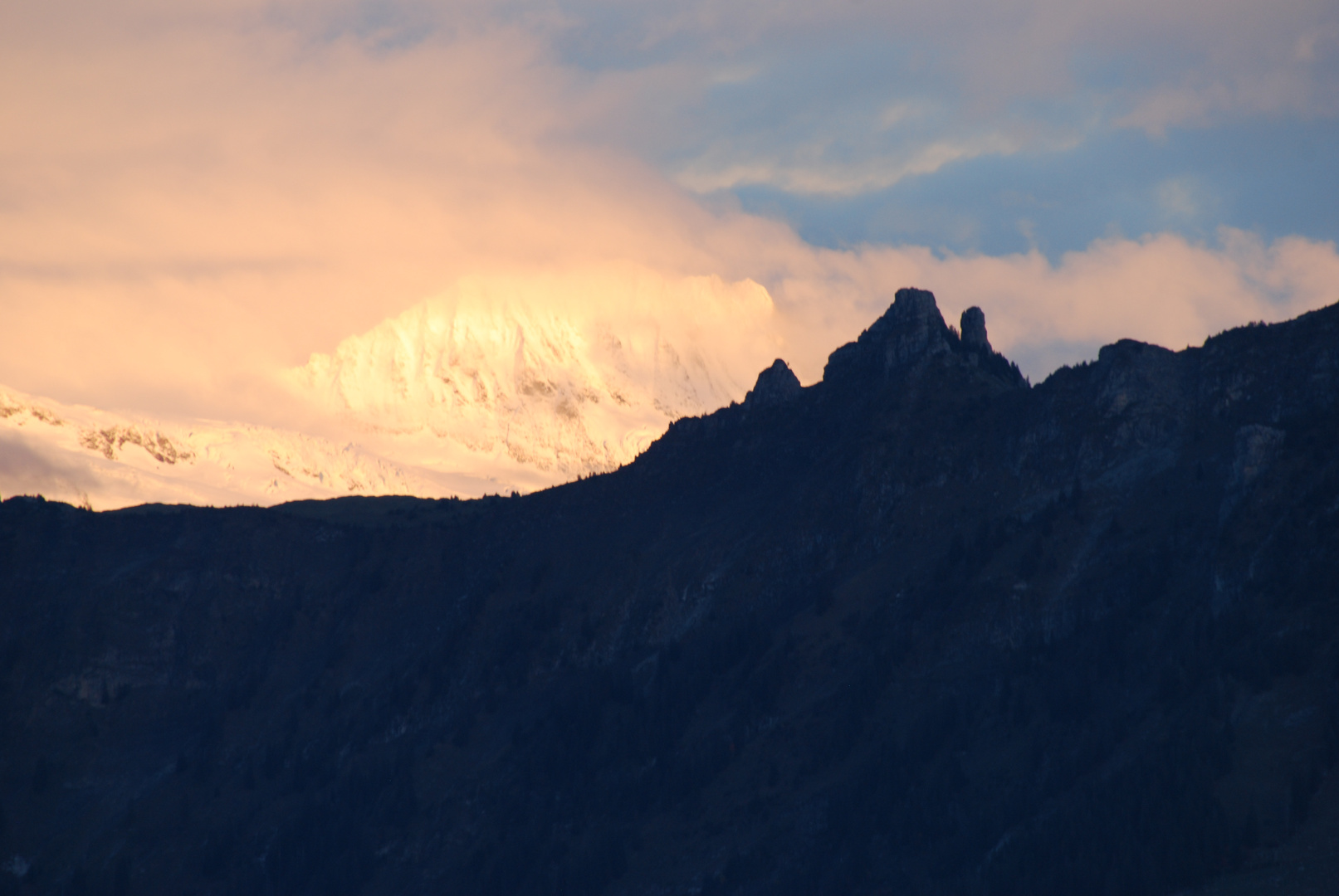 Licht am Alpengrat