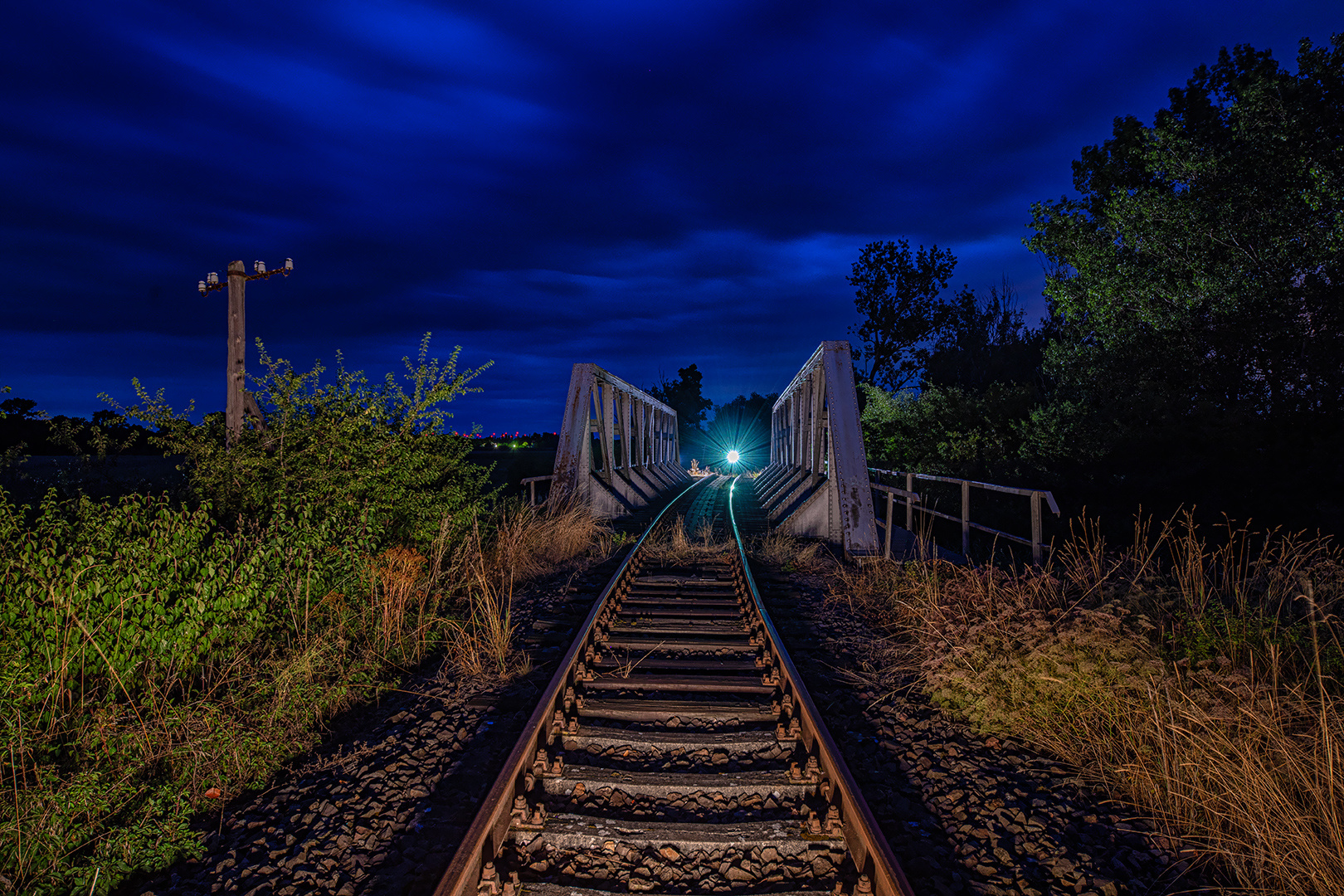 Licht am Ende der Brücke...