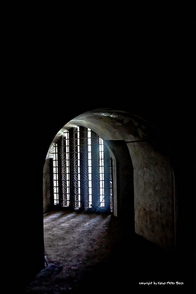 Licht am Ende des Tunnels.