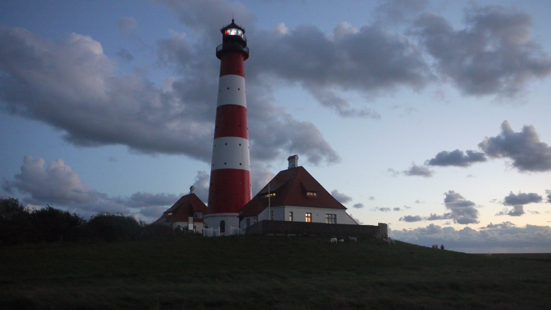 Licht am Leuchtturm Westerhever September 2012