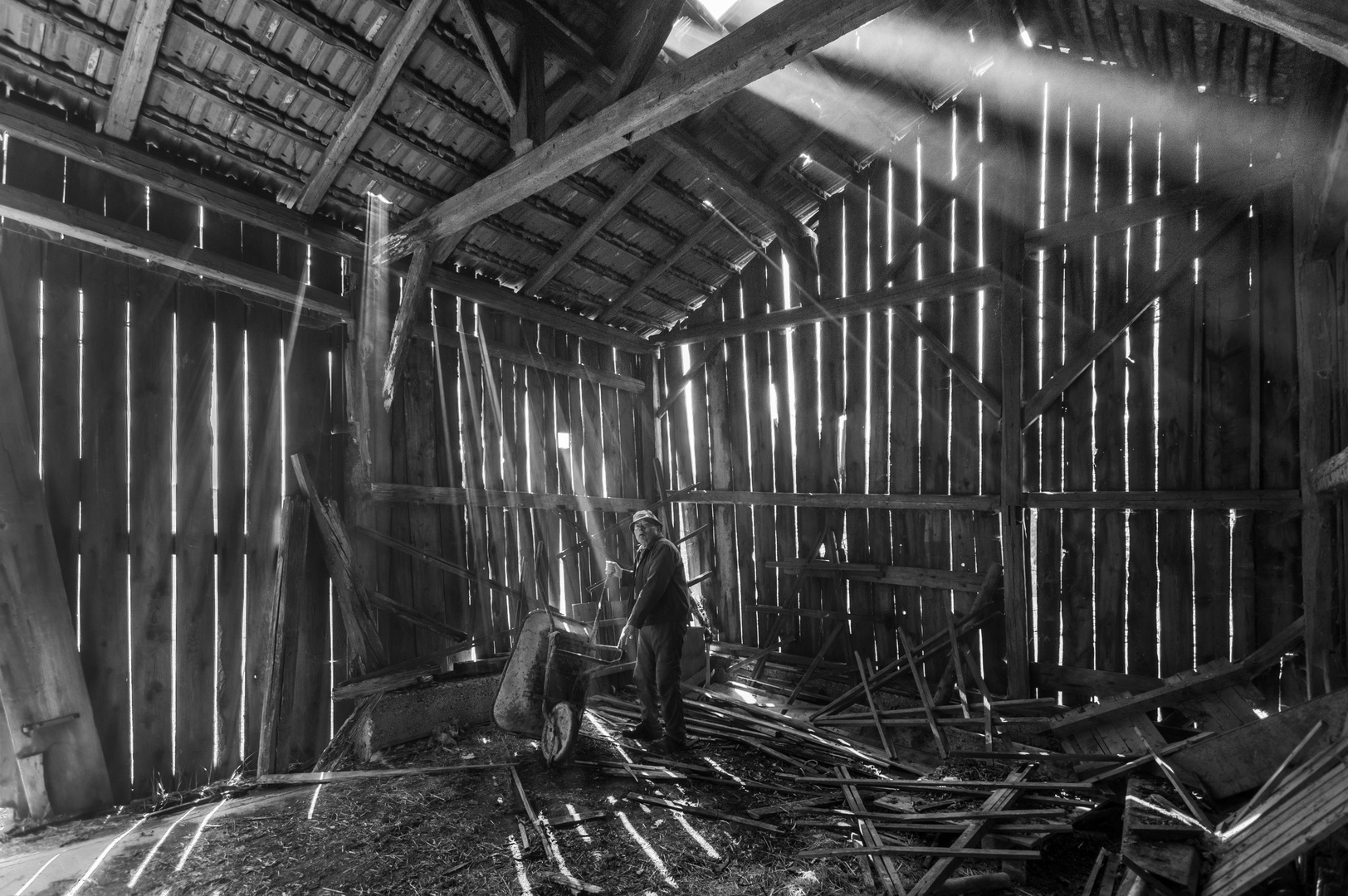 Licht im Holzstadel