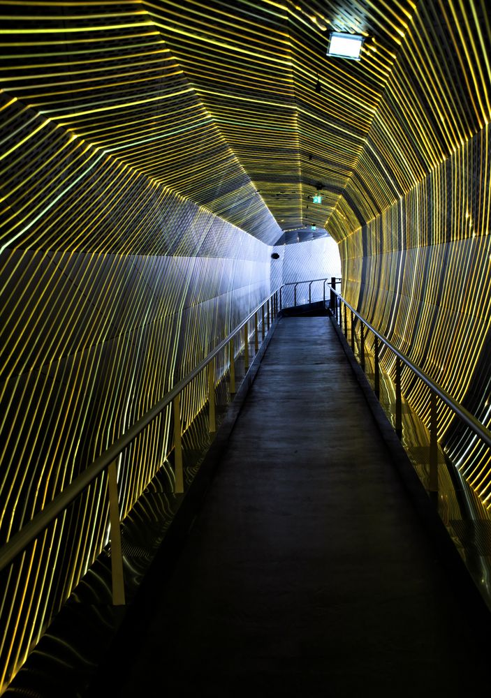 Licht im Tunnel Foto & Bild architektur, europe, abstraktes Bilder auf