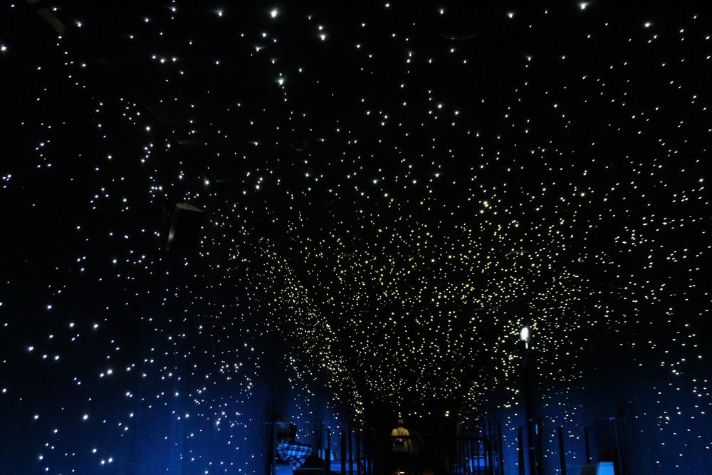Licht im Tunnel Foto & Bild himmel, stillleben, sterne Bilder auf