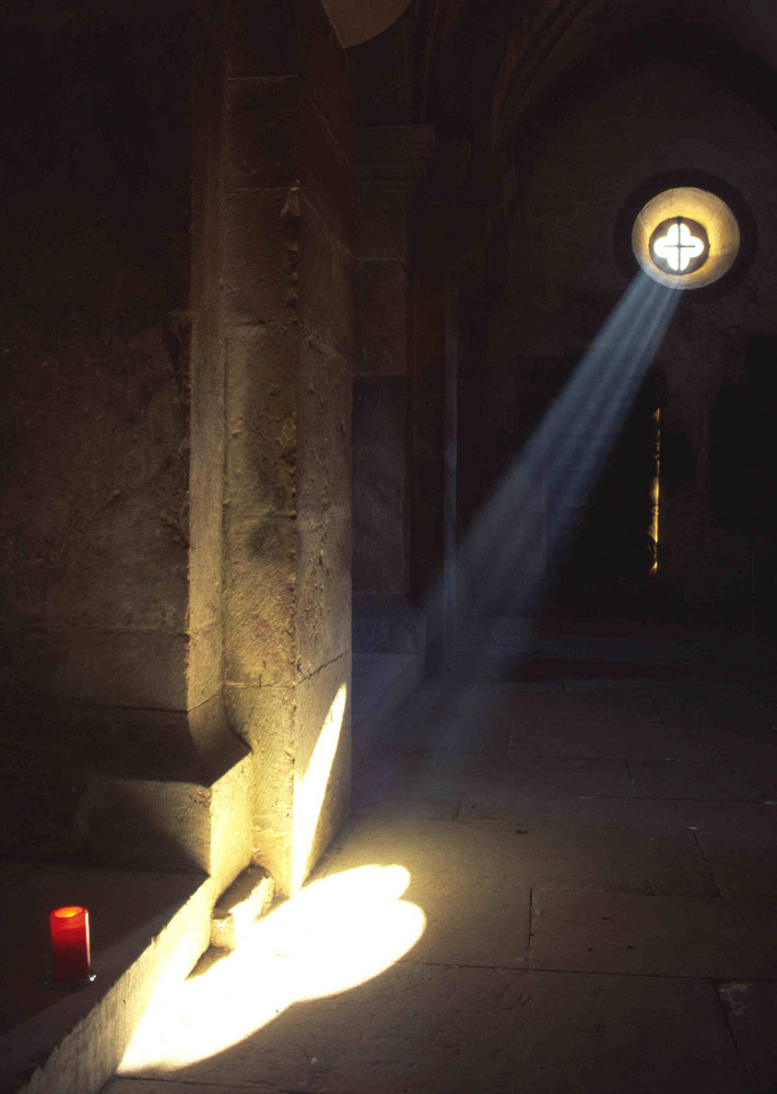 Licht in das Dunkel der Maulbronner Klosterkirche