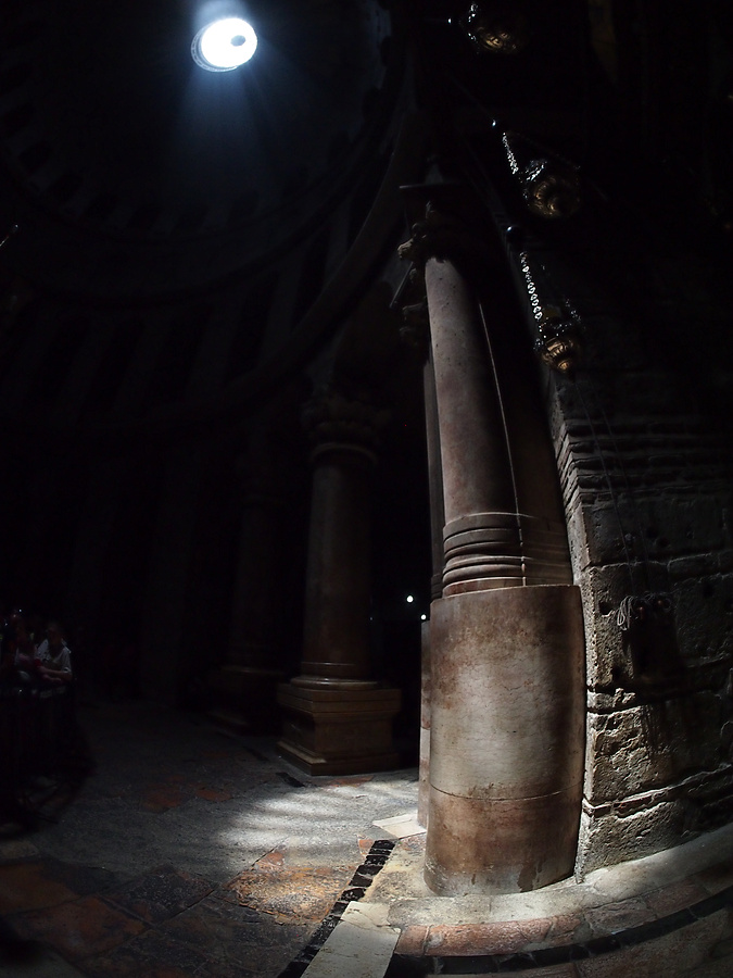 Licht in der Grabeskirche