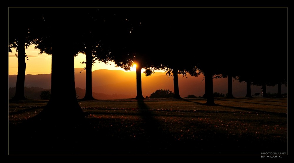 Licht oder Finsternis, Trotzdem emotional