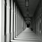 Licht-Schatten Säulengang