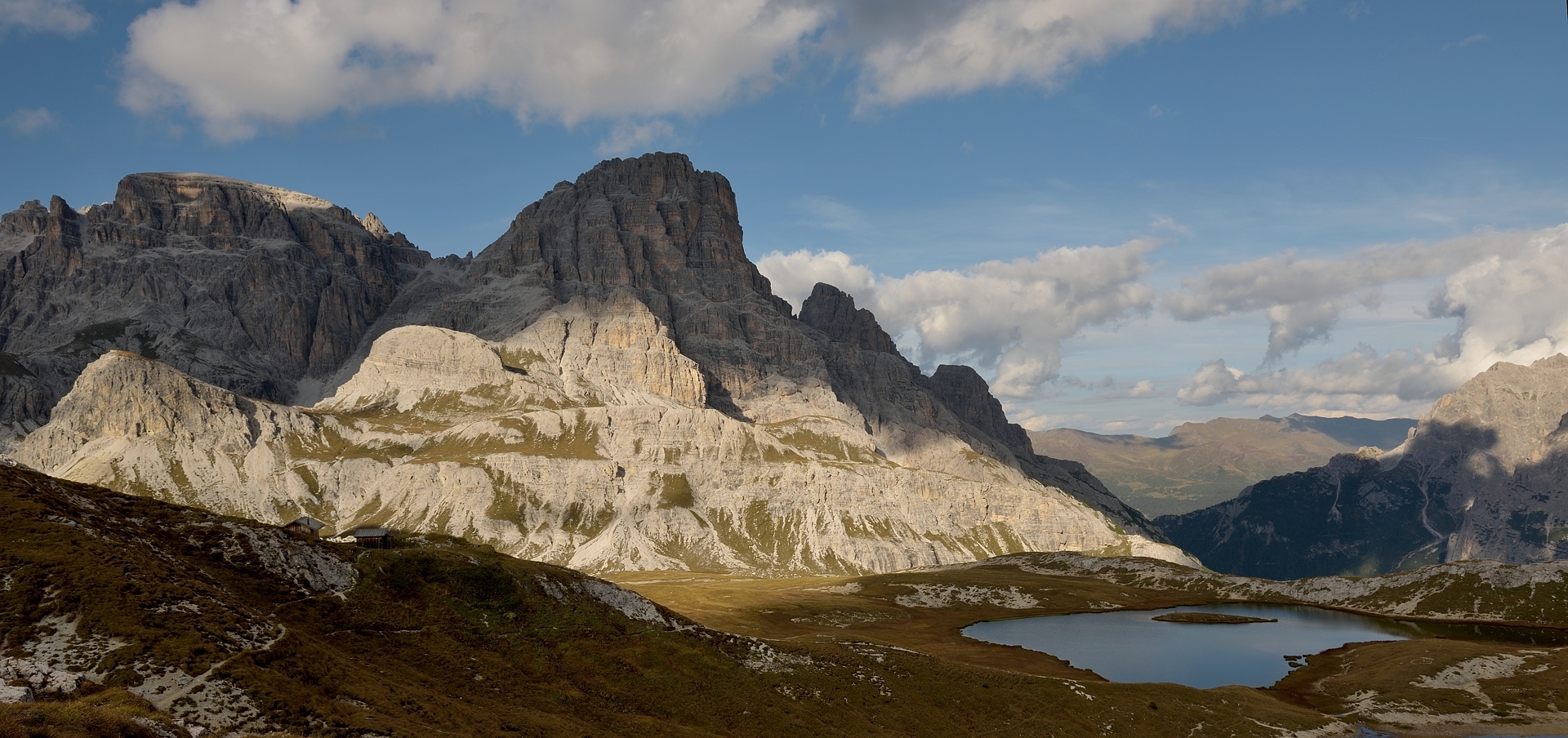 Licht-Schattenspiel an der Dreischusterspitze 3145 m, links die Schusterplatte 2957 m ... 