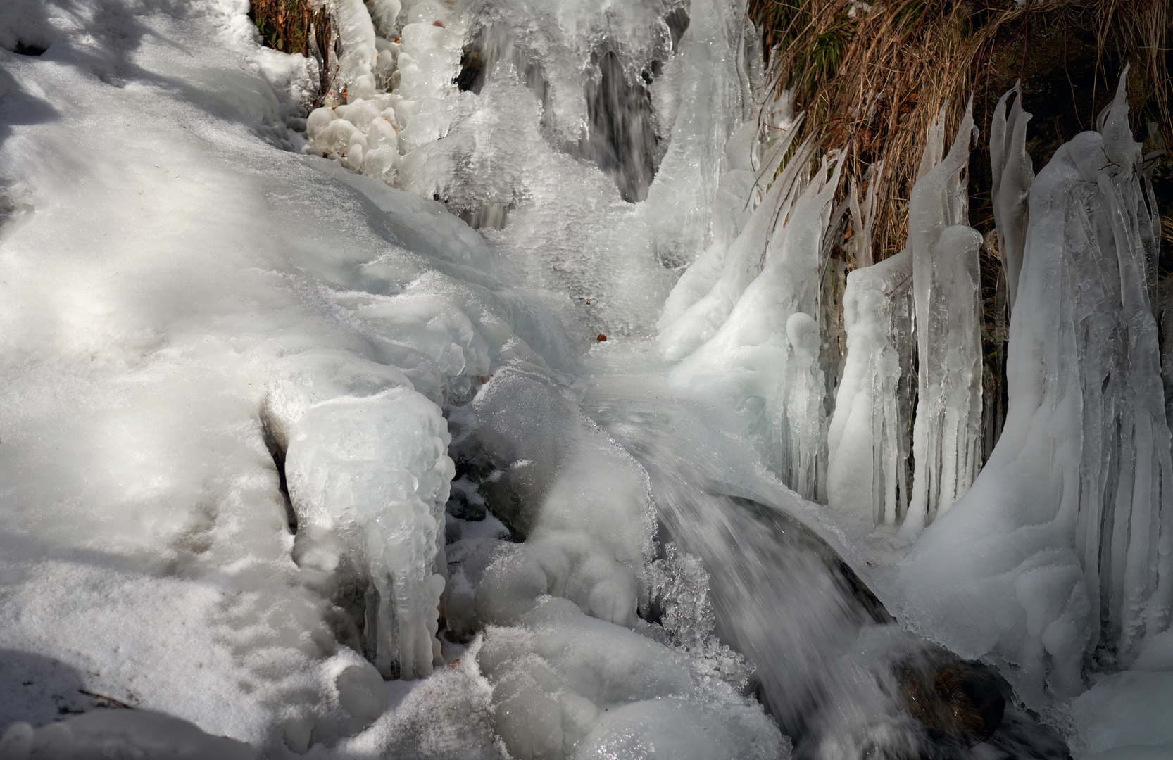 Licht und Eis und Wasser