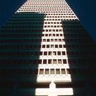 Licht und Schatten am Transamerica Pyramid Tower , San Francisco
