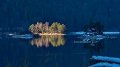 Licht und Schatten im Eibsee