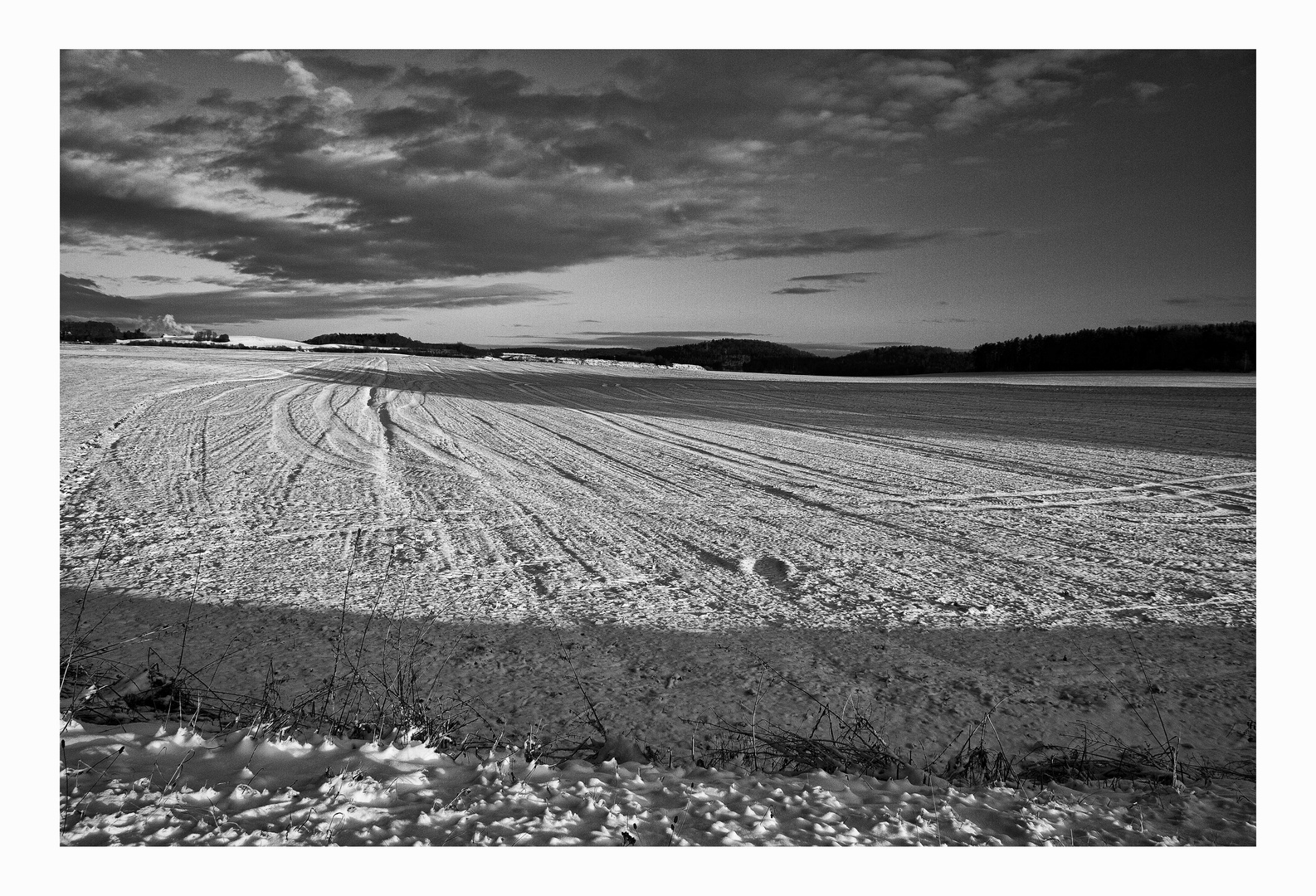 Licht und Schatten im Winter in SW Foto & Bild ...