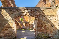 Licht und Schatten in der Ruine altes Kloster Bad Doberan