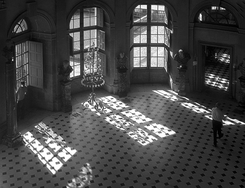 Licht und Schatten in Vaux-le-Comte