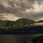 Licht und Schatten über dem Lago Maggiore