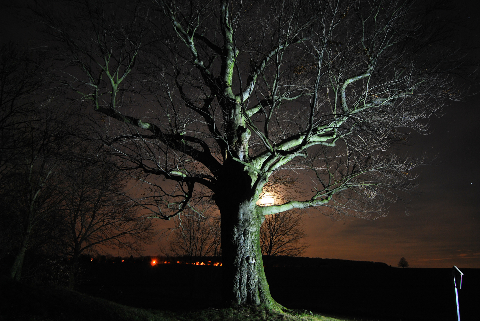 Lichtbemalt mit Mond