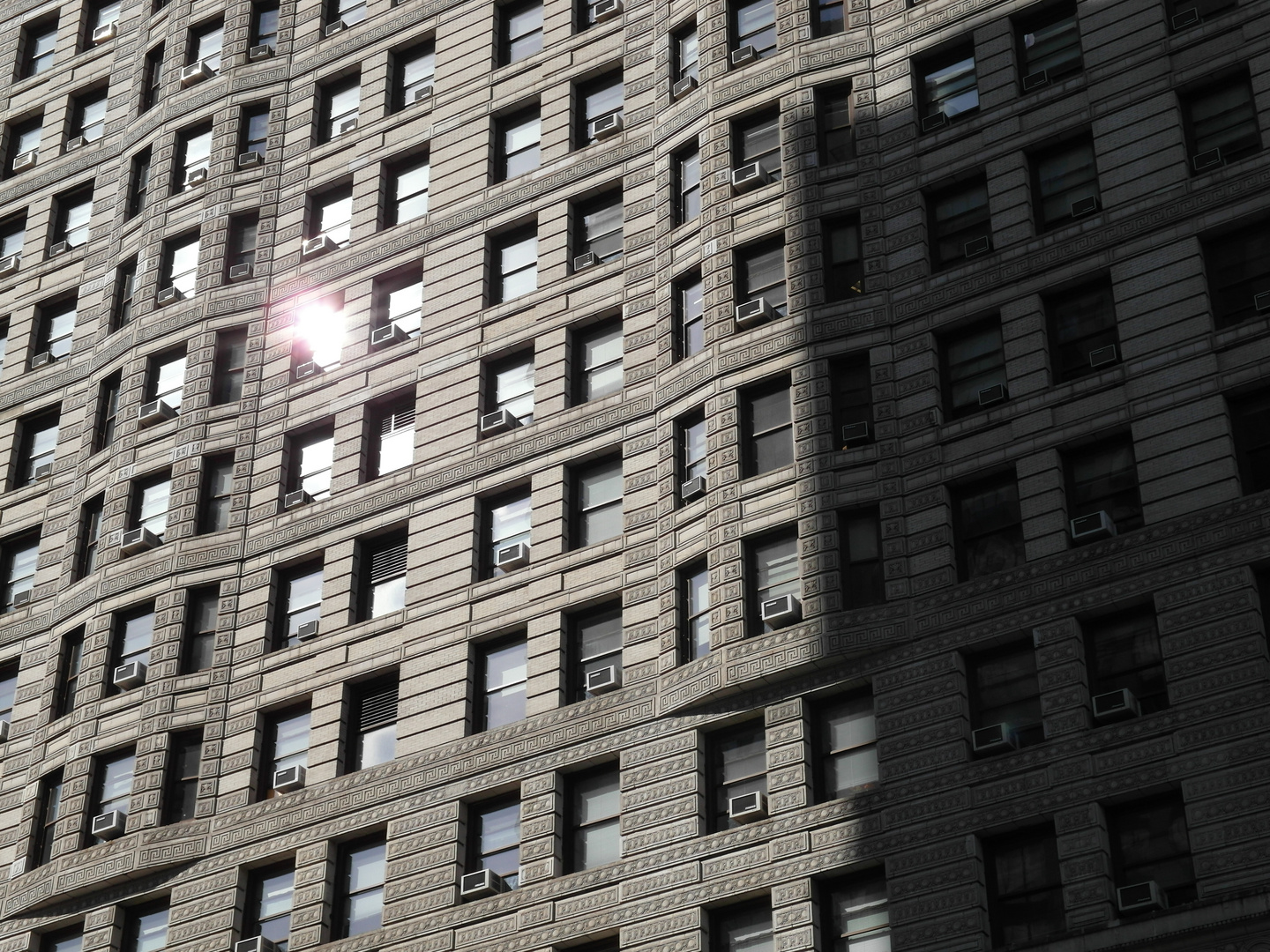 Lichtblick auf Fassade in New York