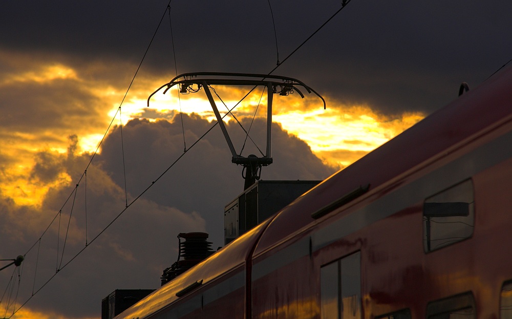 Lichtbügel oder Wolkenbügel?