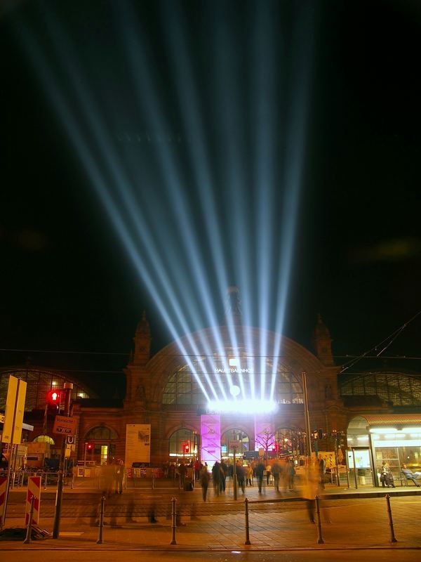 Lichtdach am Frankfurter Hbf