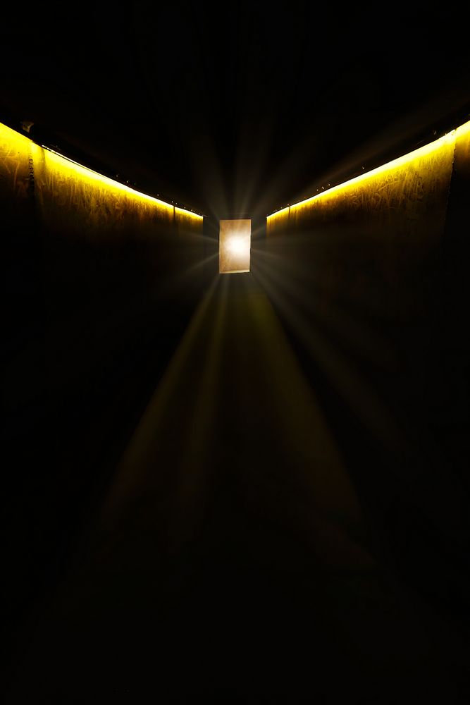 Lichteinfall am Ende des Tunnels